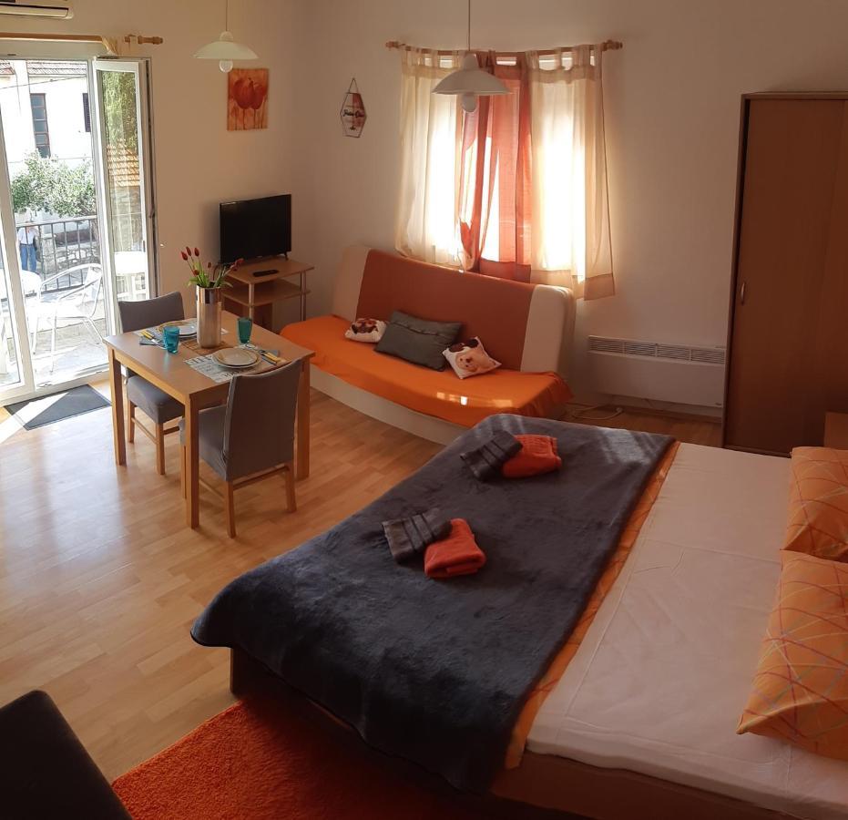 Apartments Lans Vodice Exterior photo